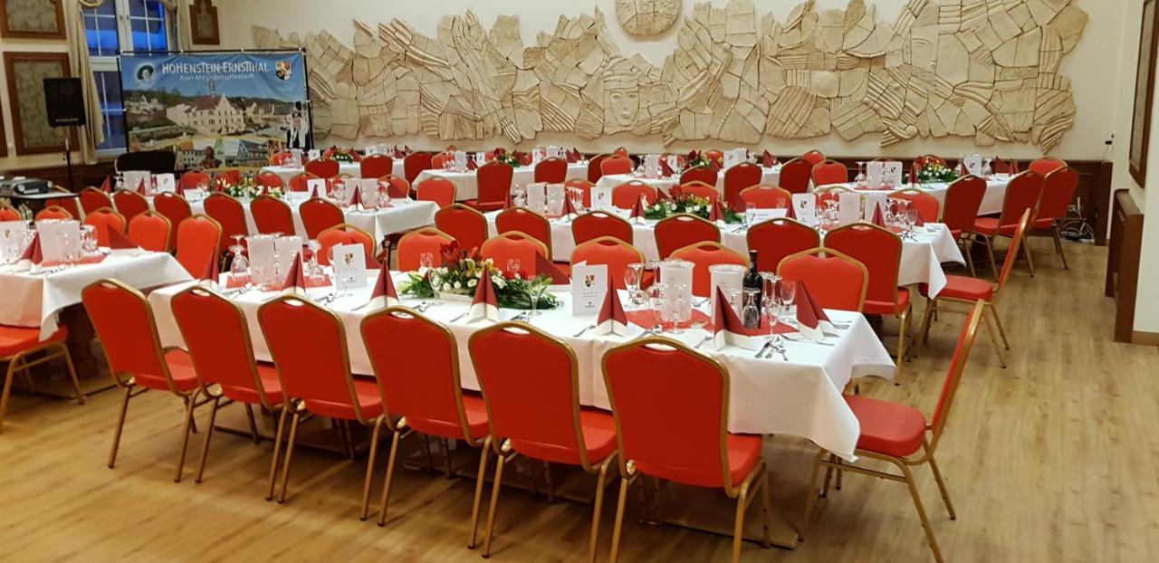Hotel DREI SCHWANEN - Ristorante Due Fratelli Hohenstein-Ernstthal Buitenkant foto