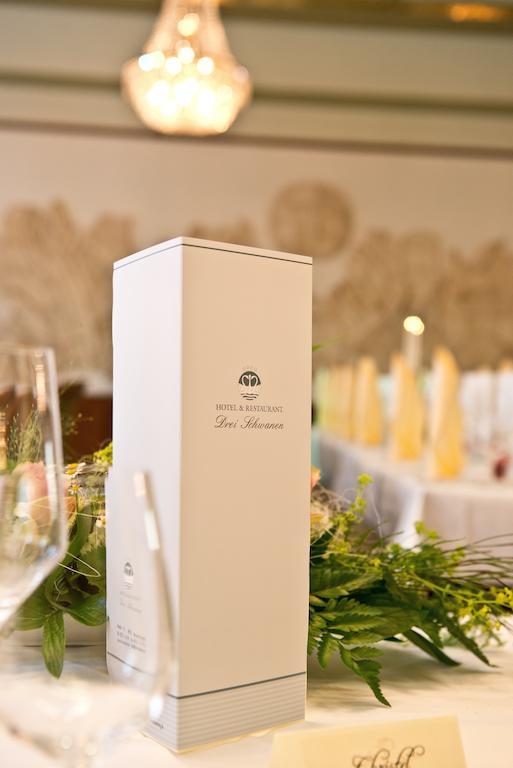 Hotel DREI SCHWANEN - Ristorante Due Fratelli Hohenstein-Ernstthal Buitenkant foto